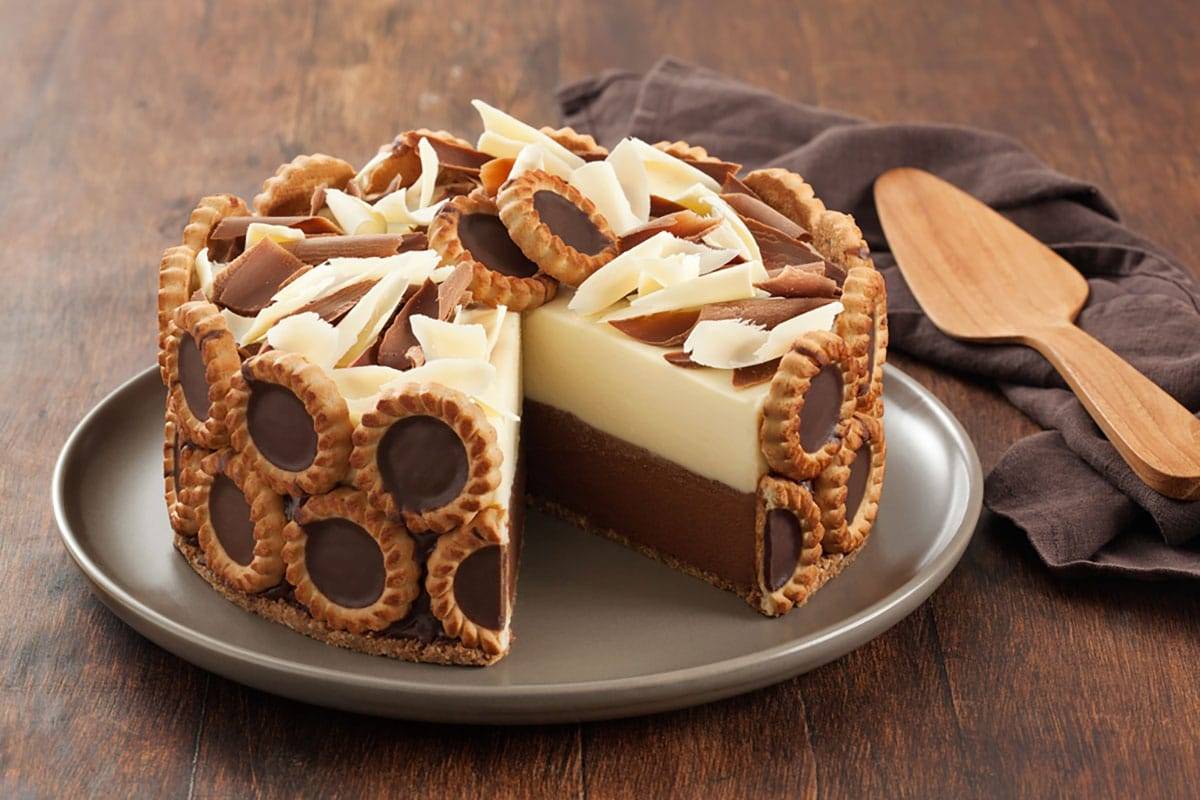 Receitas com biscoitos: Torta Mousse Duo de Chocolate!