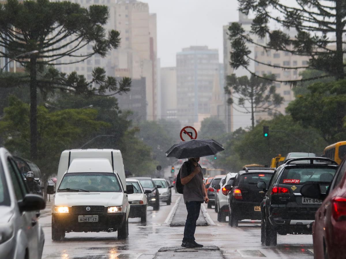 Tempo cem Curitiba: temperatura amenas neste janeiro de 2023