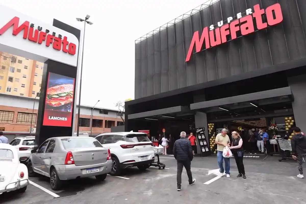 Supermercado Muffato na Comendador Araújo: endereço já foi entre outros, Mercadorama - Divulgação Supermercado Muffato na Comendador Araújo: endereço já foi entre outros, Mercadorama - Divulgação