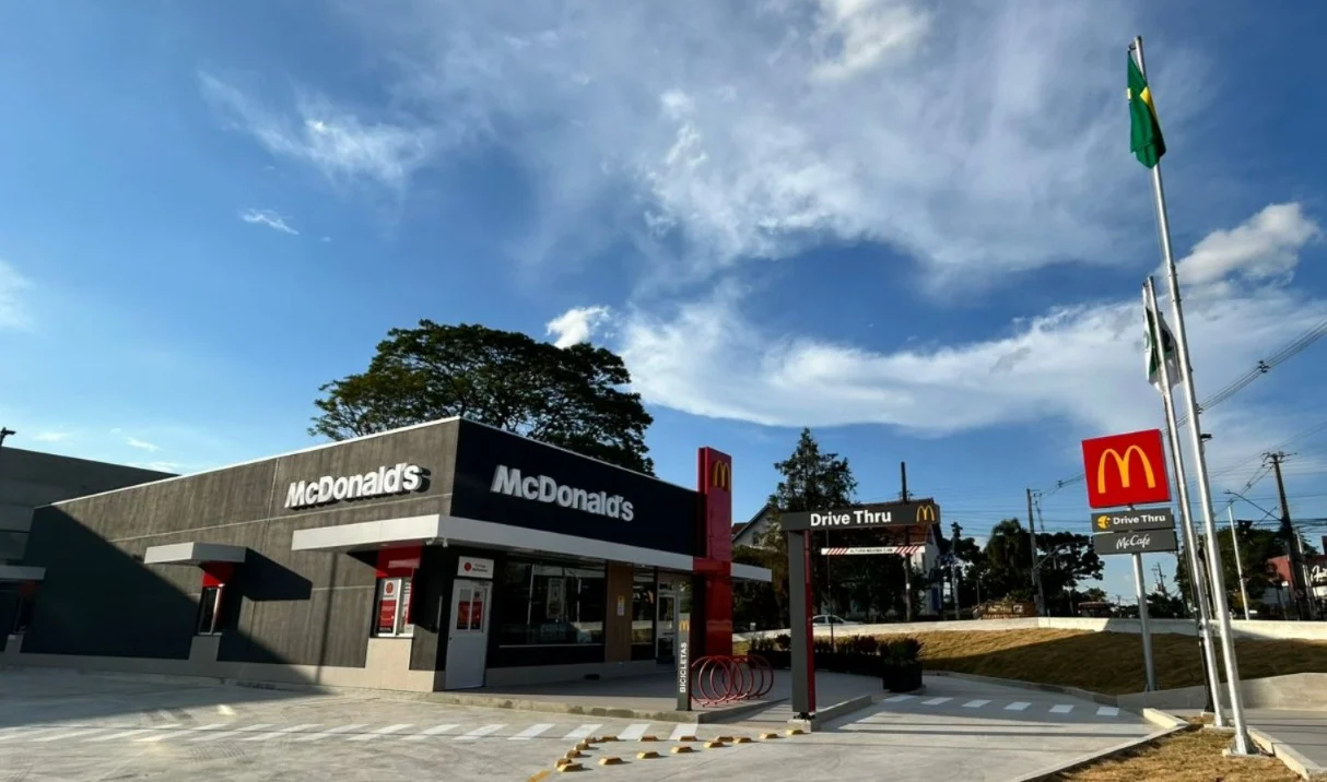 McDonald's em Curitiba - nova loja no Ahú - Divulgação McDonald's em Curitiba - nova loja no Ahú - Divulgação