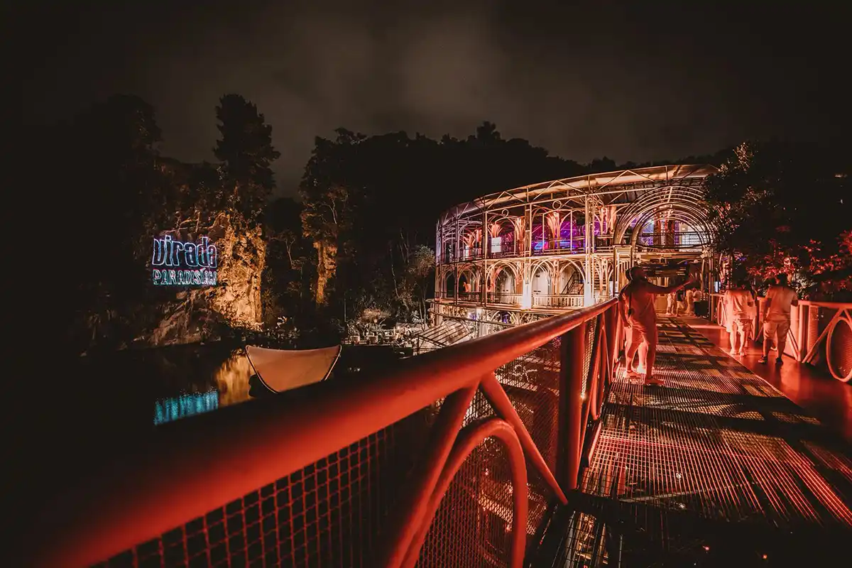 Réveillon de Curitiba na Ópera de Arame - Virada Paradisíaca 2026 - Divulgação Réveillon de Curitiba na Ópera de Arame - Virada Paradisíaca 2026 - Divulgação